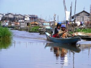 mahakam river tour