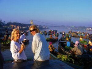 banjarmasin floating market