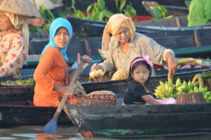 banjarmasin floating market